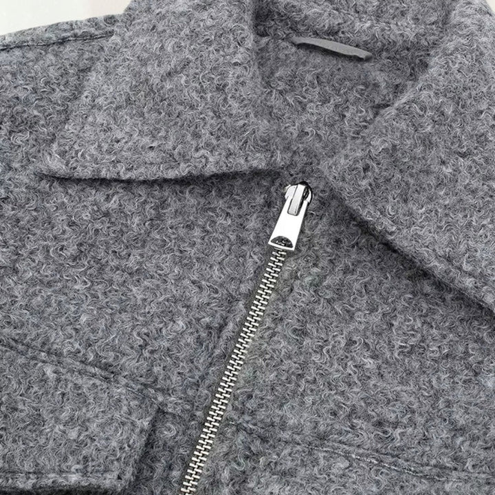 Cropped Wool-Blend Jacket – Chic Warmth for Versatile Winter Outfits