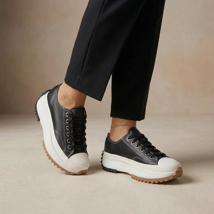 Lian | Pain Relieving Sneakers