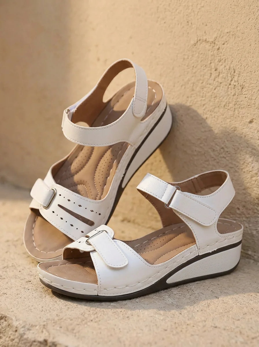 Romee - Stylish orthopaedic sandals