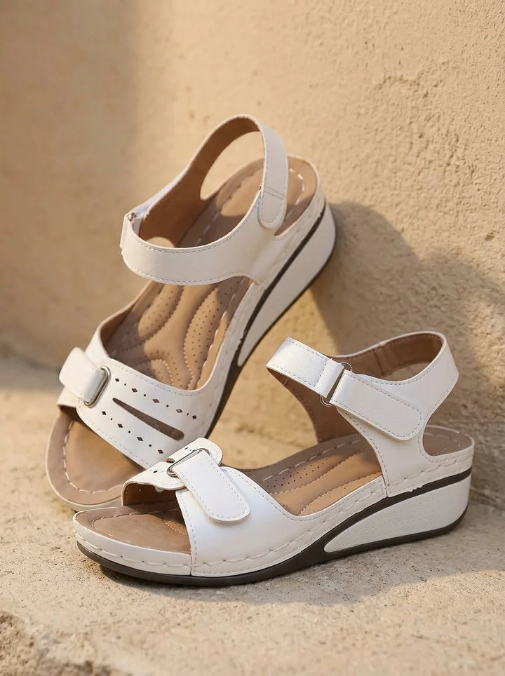 Romee - Stylish orthopaedic sandals