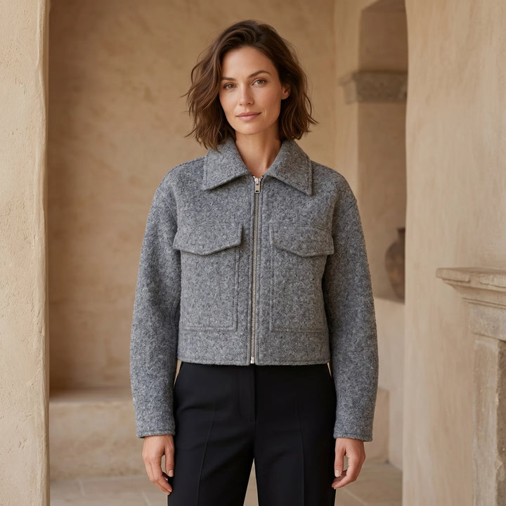 Cropped Wool-Blend Jacket – Chic Warmth for Versatile Winter Outfits